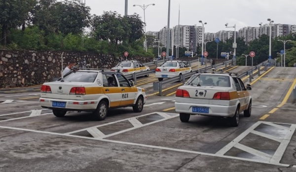 科目二采集虹膜能戴美瞳吗(科目二考试有几个项目)  第2张