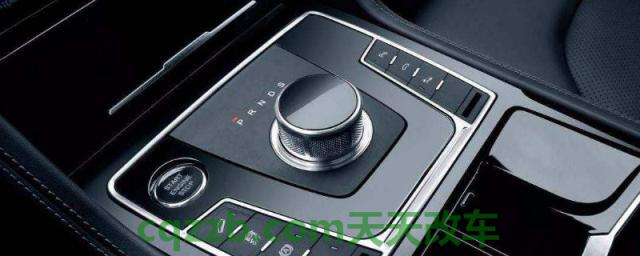 行驶中不小心挂了倒档(车辆在挂入倒档的需要注意什么)