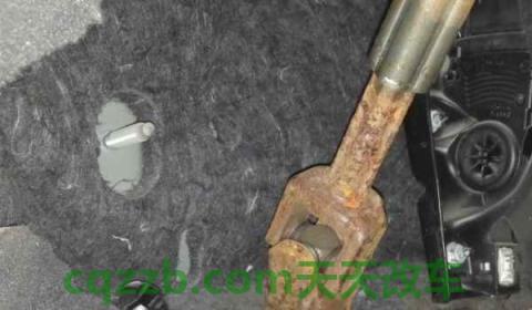 车底盘泡水了有事吗(如何判定机动车辆涉水)  第3张