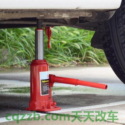 关于：汽车千斤顶怎么用 汽车前轮胎压多少合适