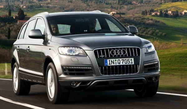 奥迪q7涉水深度是多少(奥迪q7的车身尺寸数据是什么)  第3张