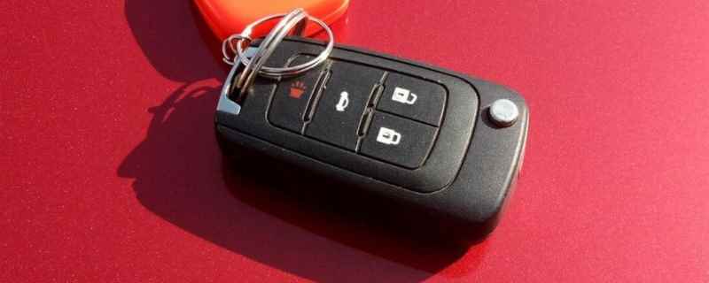 无钥匙进入电池多久换一次(无钥匙进入系统使用方便吗)