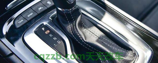 自动挡抬起刹车不走(自动挡车辆抬起刹车车辆不走是哪里出现了问题) 第1张