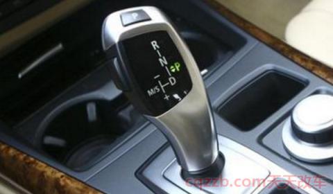 宝马停车要不要挂N档再按P(宝马公司和哪家中国公司合作) 第3张