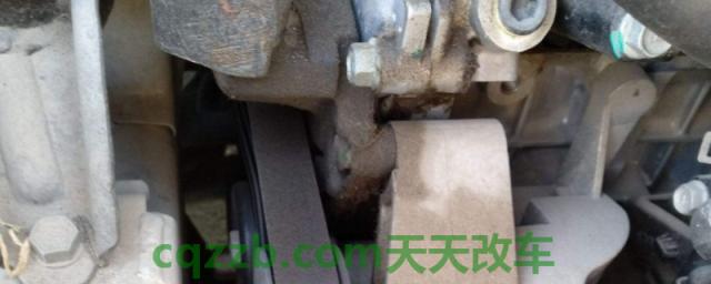 科普一下：发动机缸垫渗油要紧不(发动机机油多久更换一次)