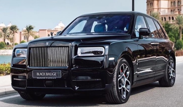 幻想是什么车(劳斯莱斯幻影的车身尺寸数据是什么)  第3张