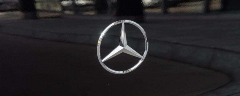 说道一下：奔驰车的标志(北京奔驰奔驰C级的车身尺寸数据是什么)