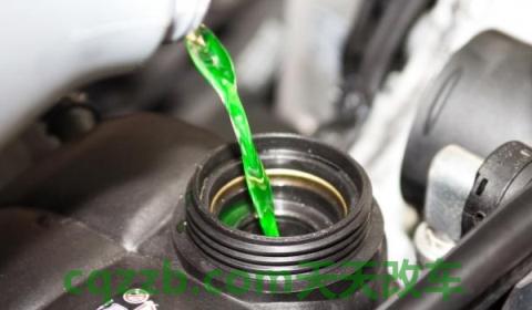 冷却液颜色不一样能混用吗(防冻液可以用什么代替)  第2张