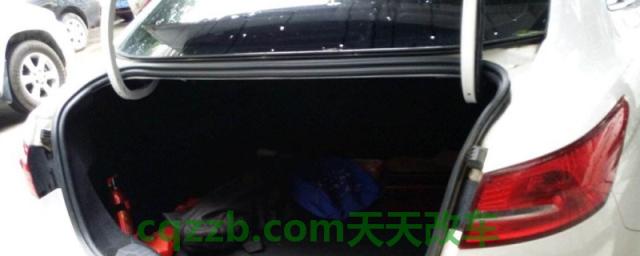 福睿斯后备箱隐藏开关(福睿斯厂商指导价)