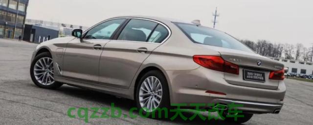 普及：宝马5系是前驱还是后驱(宝马5系两驱有几个版本)