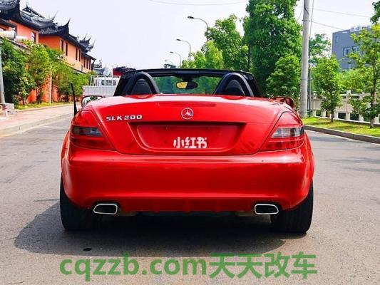 车回答：奔驰slk200跑车报价 奔驰v260商务车报价