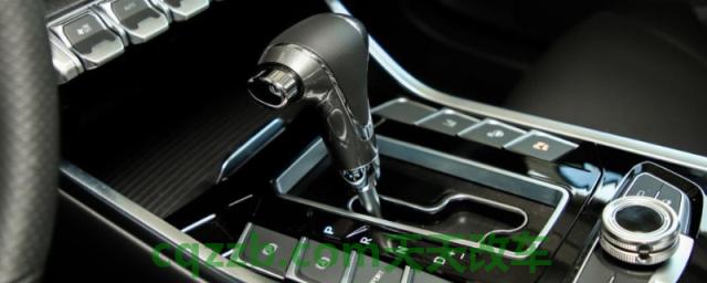 自动挡没电了怎么推起来(车辆电瓶更换时要注意什么)  第1张