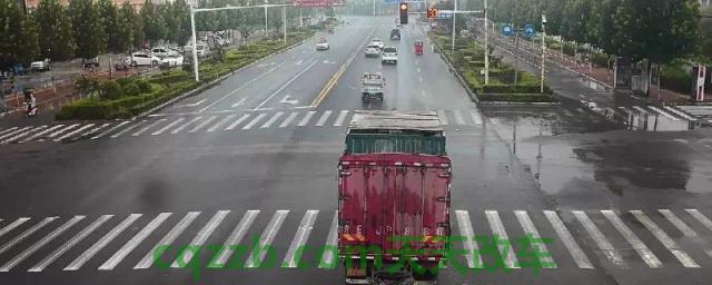 闯红灯是抓拍还是必拍(如何避免闯红灯)