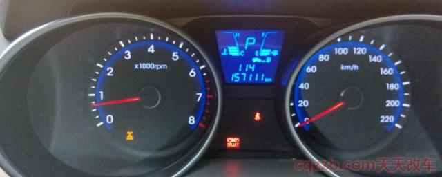 仪表盘p彡△灯亮什么情况(车辆的倒车雷达有开关吗)