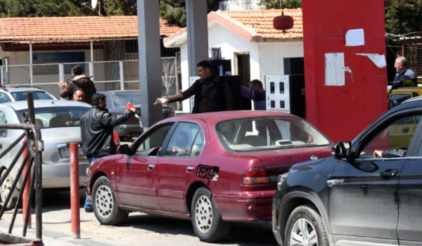 车显示没油了还能跑多远(车辆加油的注意事项)  第3张