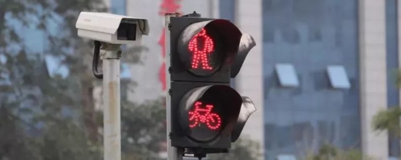 临时红绿灯有监控摄像头闯红灯会拍吗(违章违法行为如何处理)  第1张