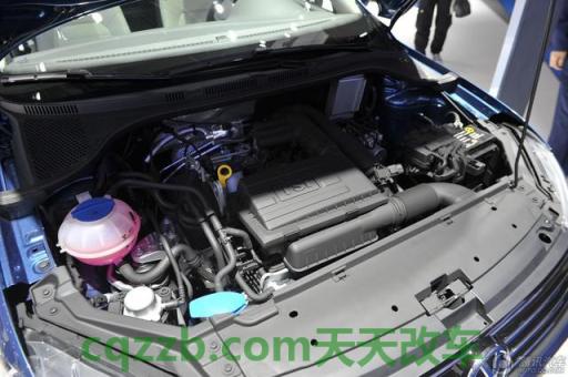 关于汽车：大众桑塔纳油管怎么拔 大众桑塔纳发动机灯亮是什么故障