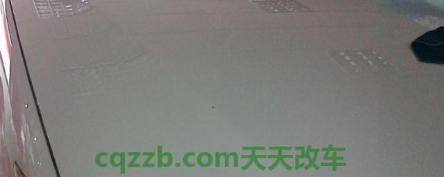 引擎盖被石子崩掉漆面(隐形车衣可以使用几年)  第1张