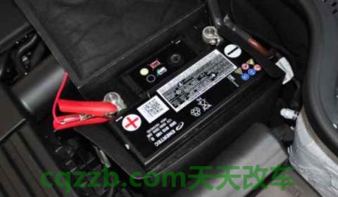 汽车电瓶测试值低于多少换(电瓶可以使用多久) 第2张