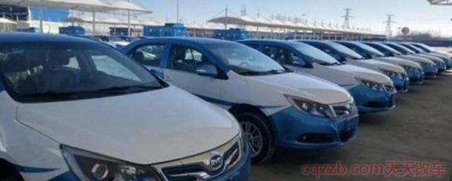 出租车需要什么证件才能上路(出租车辆的报废期限)  第1张