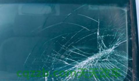 挡风玻璃裂痕修复液(车辆更换风挡玻璃需要注意什么)  第3张