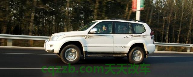 汽车是否都存在车身左低右高(机动车减震系统如何保养)