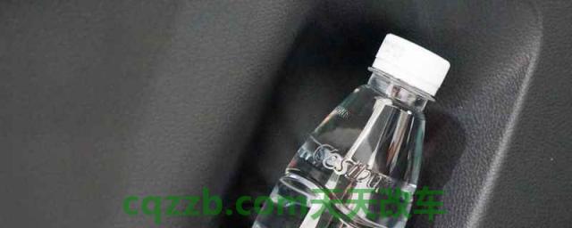 夏天车里可以放矿泉水吗(机动车辆必须要放置的物品是什么)