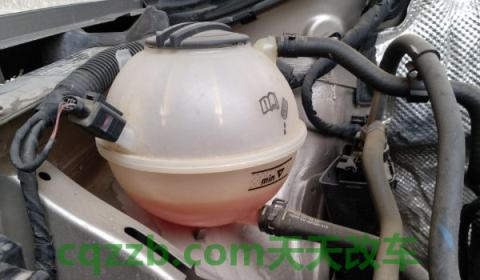 冷却液冬天突然下降(机动车防冻液可以混加吗)  第3张