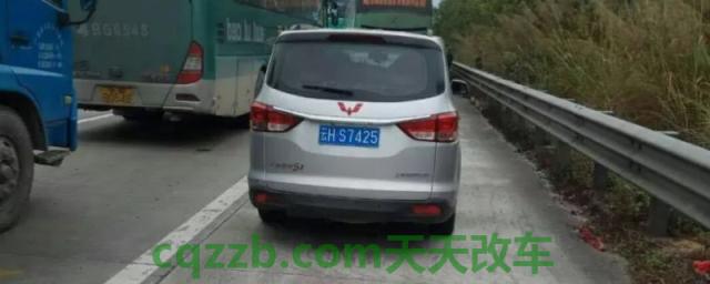 讲解：占用高速公路应急车道扣多少分(违章违法行为不处理可以吗)