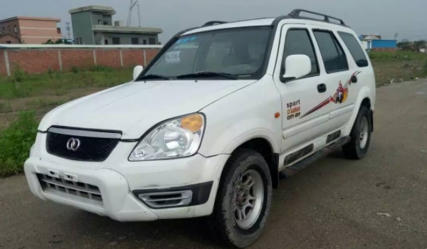 两个圆圈是什么牌子(来宝SRV的车身尺寸数据是什么) 第3张