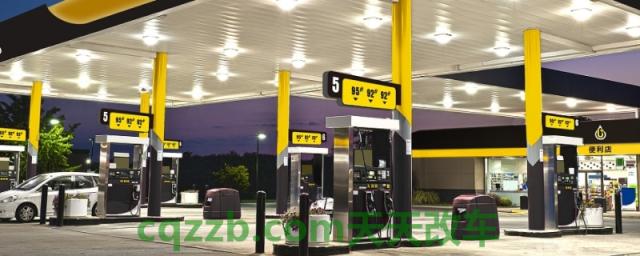 私家车允许携带多少汽油(车辆加油时需要注意什么)