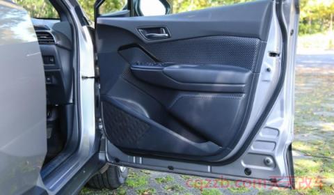 天冷车窗玻璃升降困难(车辆玻璃贴膜歌后几天可以开窗) 第3张