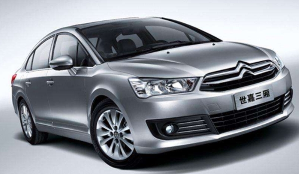 谈一谈：雪铁龙世嘉obd接口在哪里(雪铁龙世嘉的车身尺寸数据是什么)  第2张