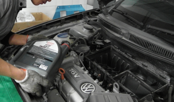 车连续开多久需要冷却(机动车辆的保养时间)  第3张