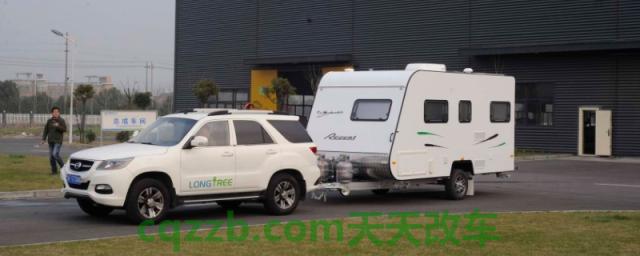 普及：拖挂式房车需要什么证(什么车辆可以拖在房车)  第1张