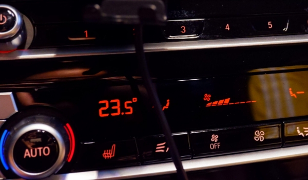 开空调动力不足的原因(小排量车型如何使用空调)  第3张