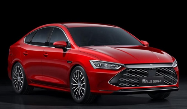 解读一下：秦dmi只加油不充电可以吗(秦dmi的车身尺寸数据是什么)  第3张