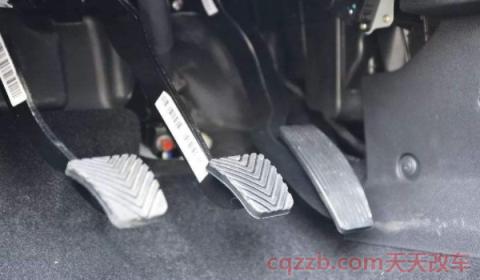 一档换三档损伤车吗(手动挡车辆可以空挡滑行吗)  第2张