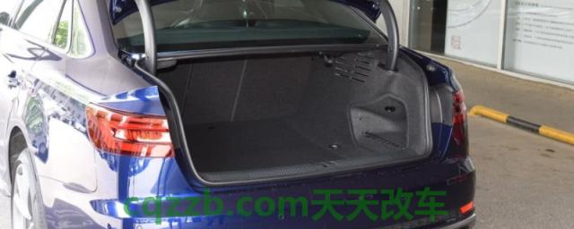 揭秘：奥迪a4电瓶在哪个位置(奥迪a4的车身尺寸数据是什么)