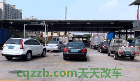 看一下:小车十年以上多久年审一次(小车10年以上年检不过怎么办) 第2张