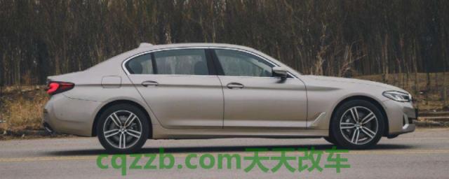 普及一下：宝马li是什么意思(宝马三系LI的车身尺寸数据是什么)