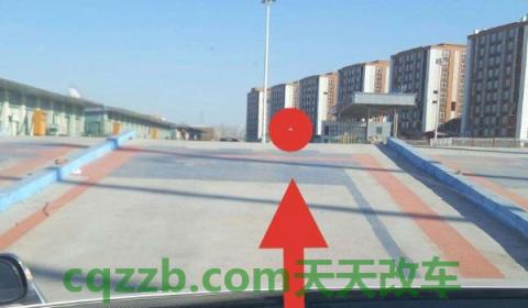 科目二下坡时离合和刹车应该怎么操作(科目二下坡怎么控制车速)  第2张