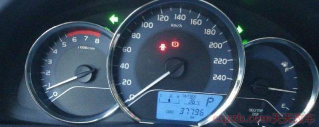 卡罗拉防盗灯一直闪怎么关(卡罗拉车型有一个安全防盗系统)  第1张