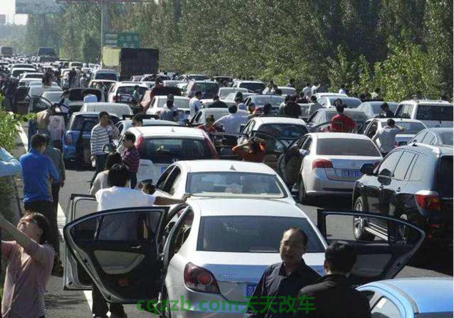 了解汽车：堵车注意事项_什么是堵车注意事项