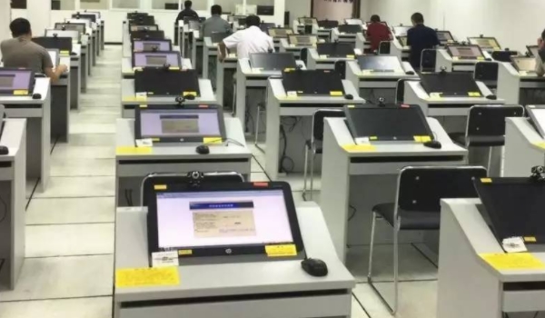 科目四考完了交警能查到吗(科目四当天能考几次)  第2张