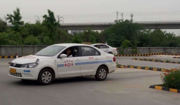 科二缴费有时间期限吗(科目二考试都有哪些项目)  第3张