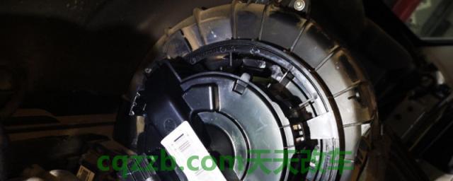 汽车鼓风机转起来就滋滋响(车辆鼓风机的位置在哪里)  第1张