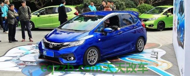 行驶证照片能自己拍吗(不携带机动车行驶证有什么处罚)