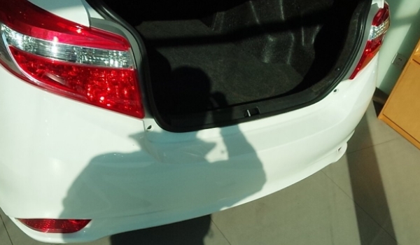 保险杠卡扣断了能修复吗(更换保险杠影响车站保值率吗)  第2张