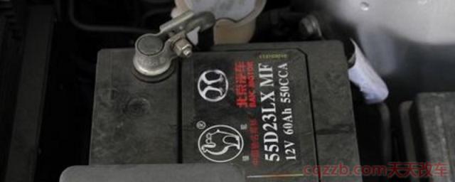 汽车蓄电池天气冷亏电(日常电瓶需要怎样保养)